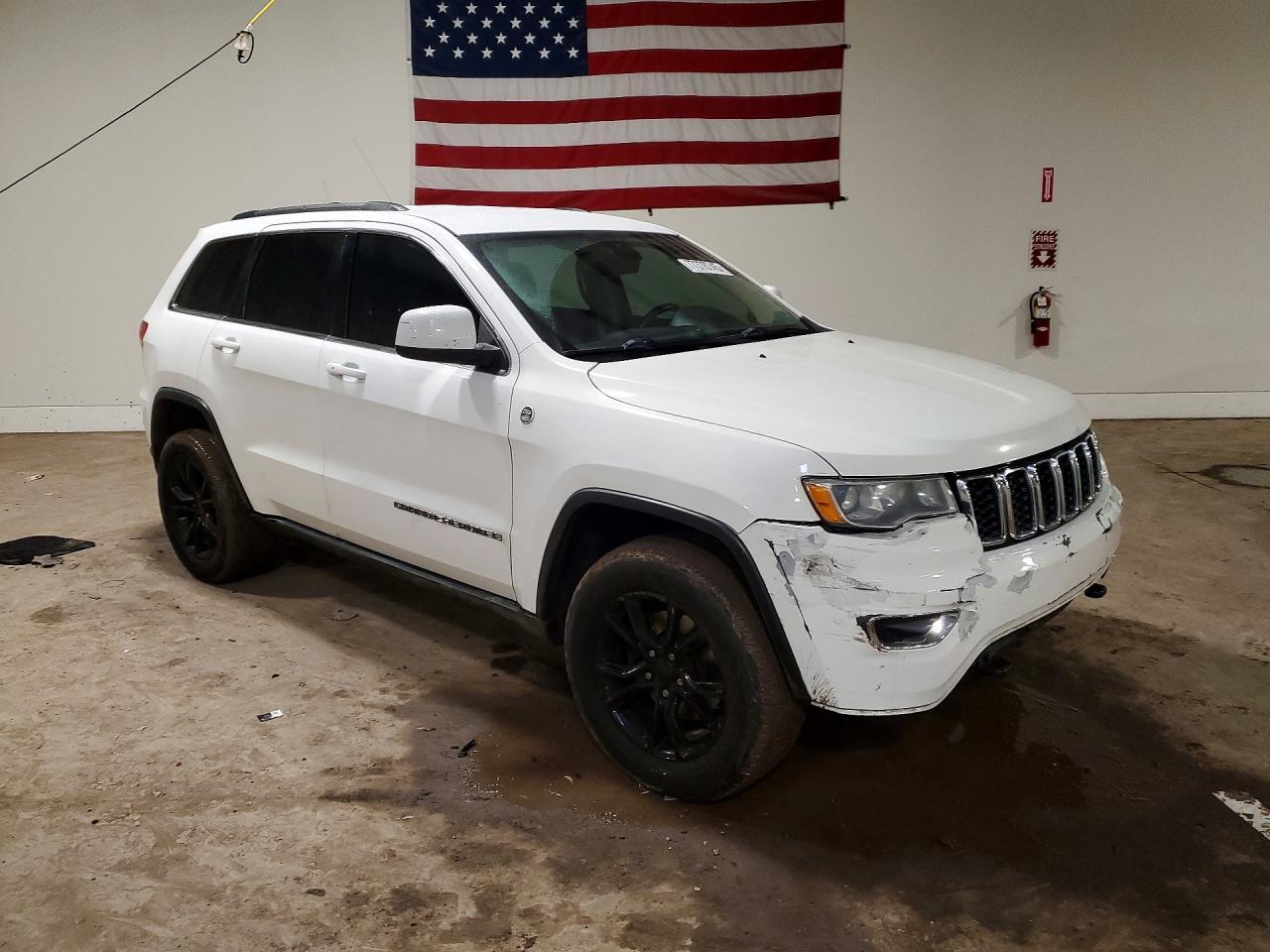 2017 Jeep Grand Cherokee Laredo - zdjęcie 4