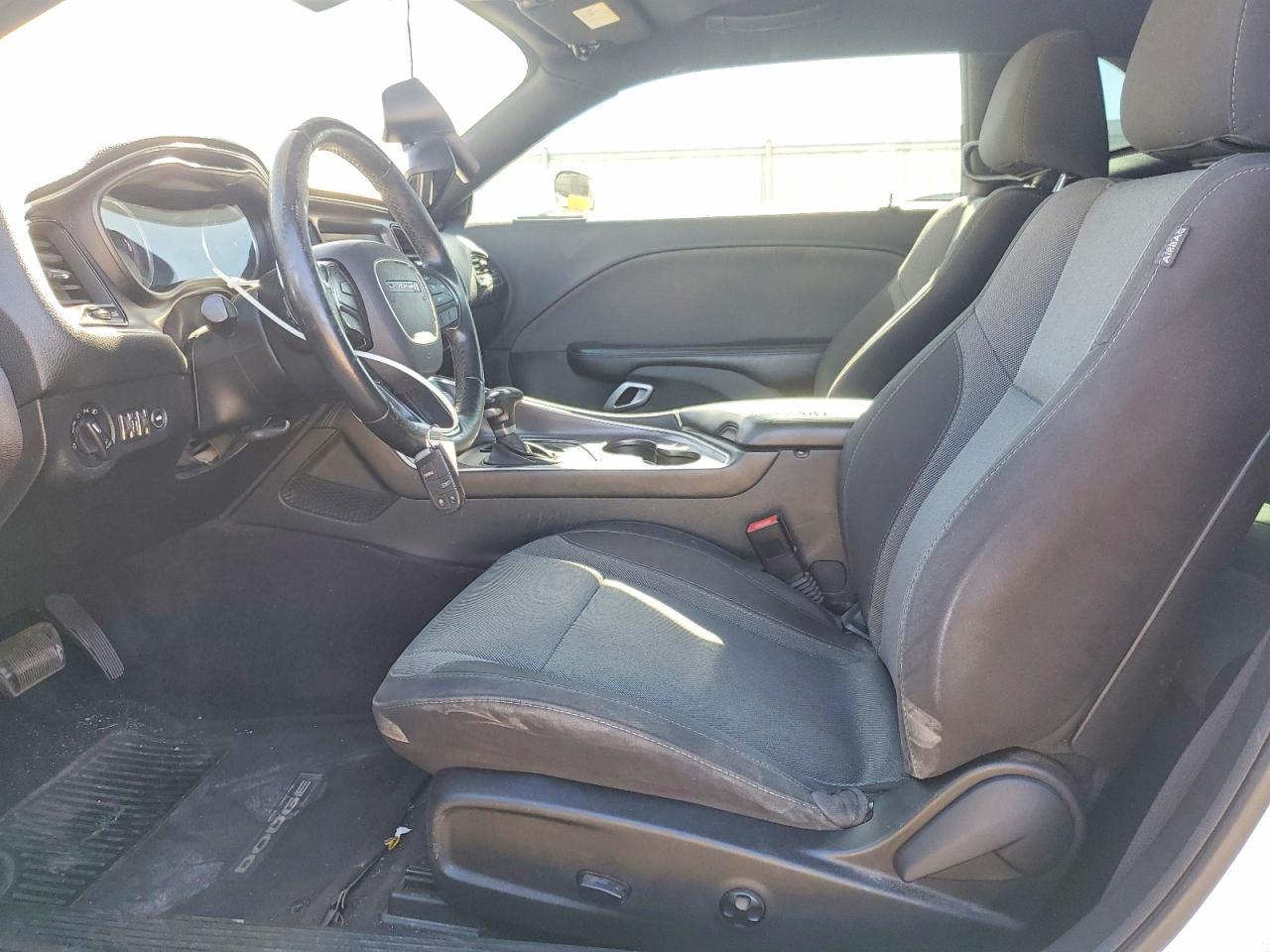 2016 Dodge Challenger R/T - zdjęcie 7