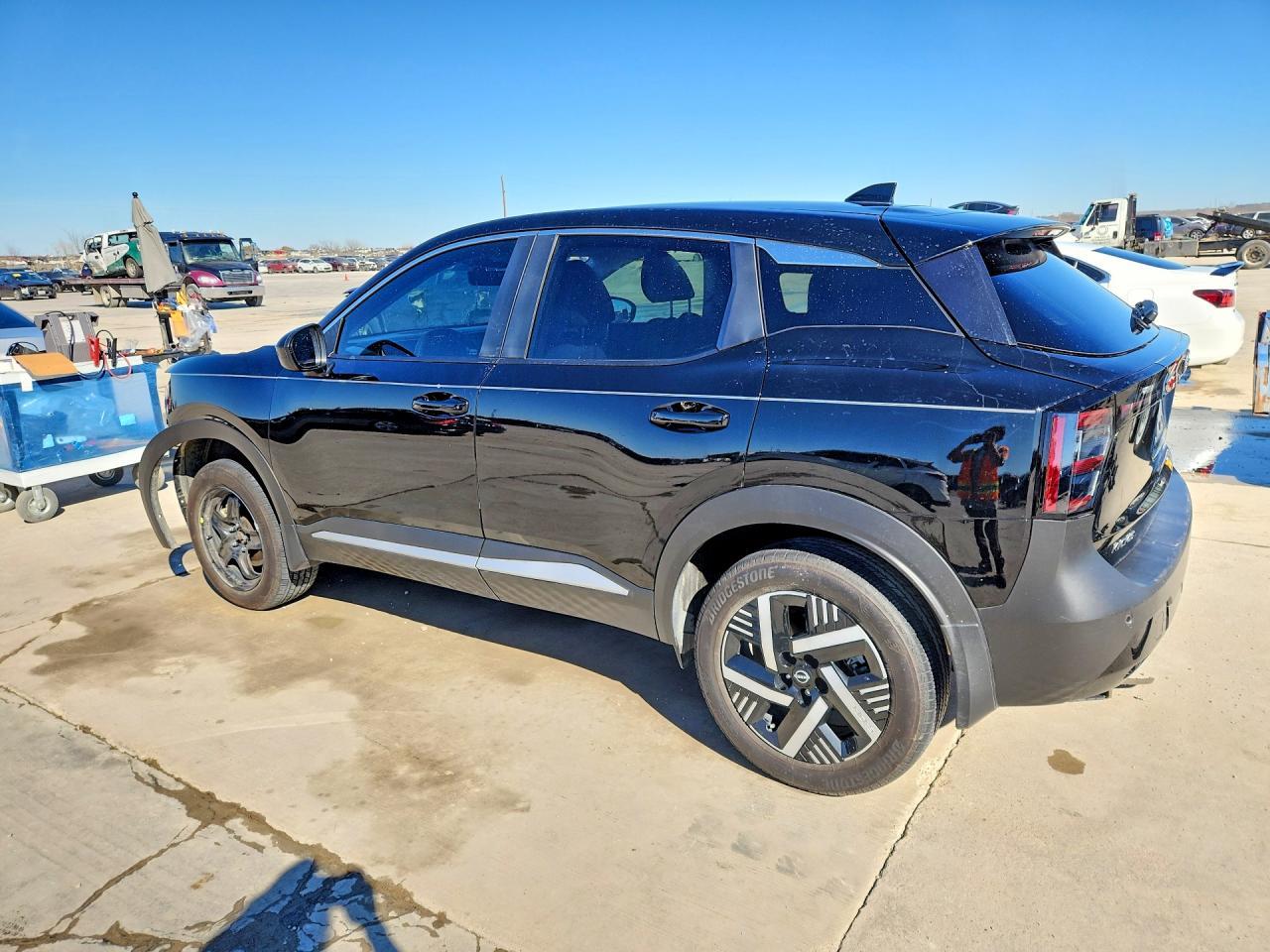 2025 Nissan Kicks Sv - zdjęcie 2