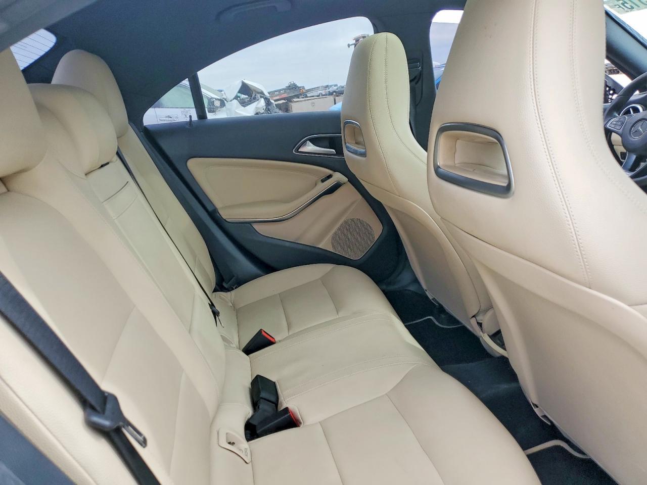 2017 Mercedes-Benz Cla 250 4Matic - zdjęcie 10