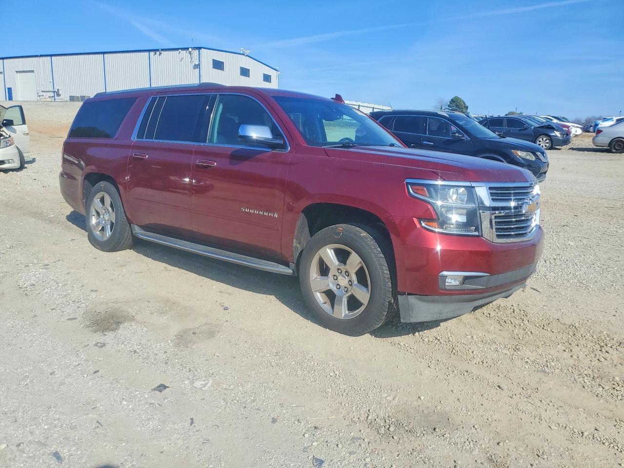 2017 Chevrolet Suburban - zdjęcie 4