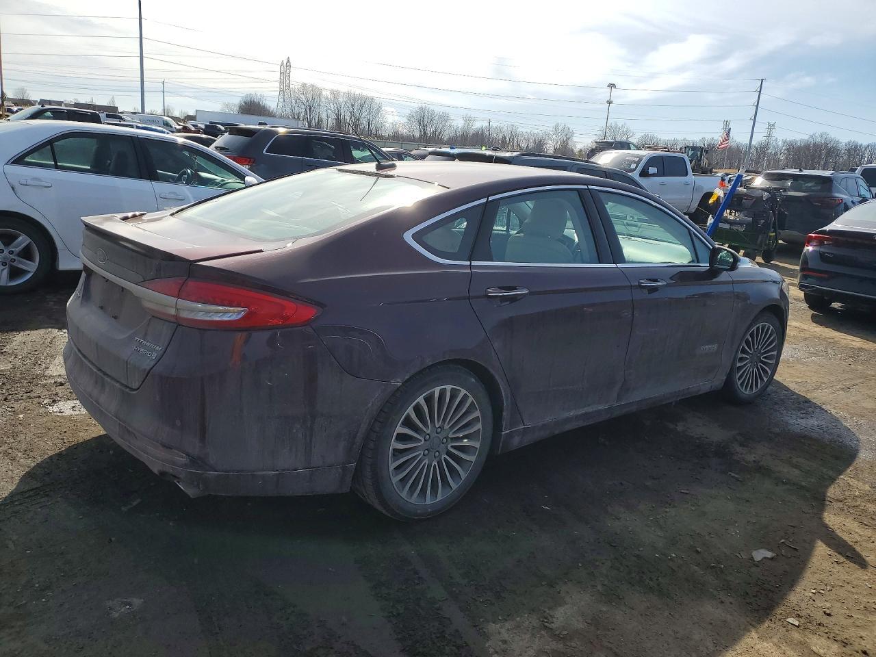 2017 Ford Fusion Titanium Hev - zdjęcie 3