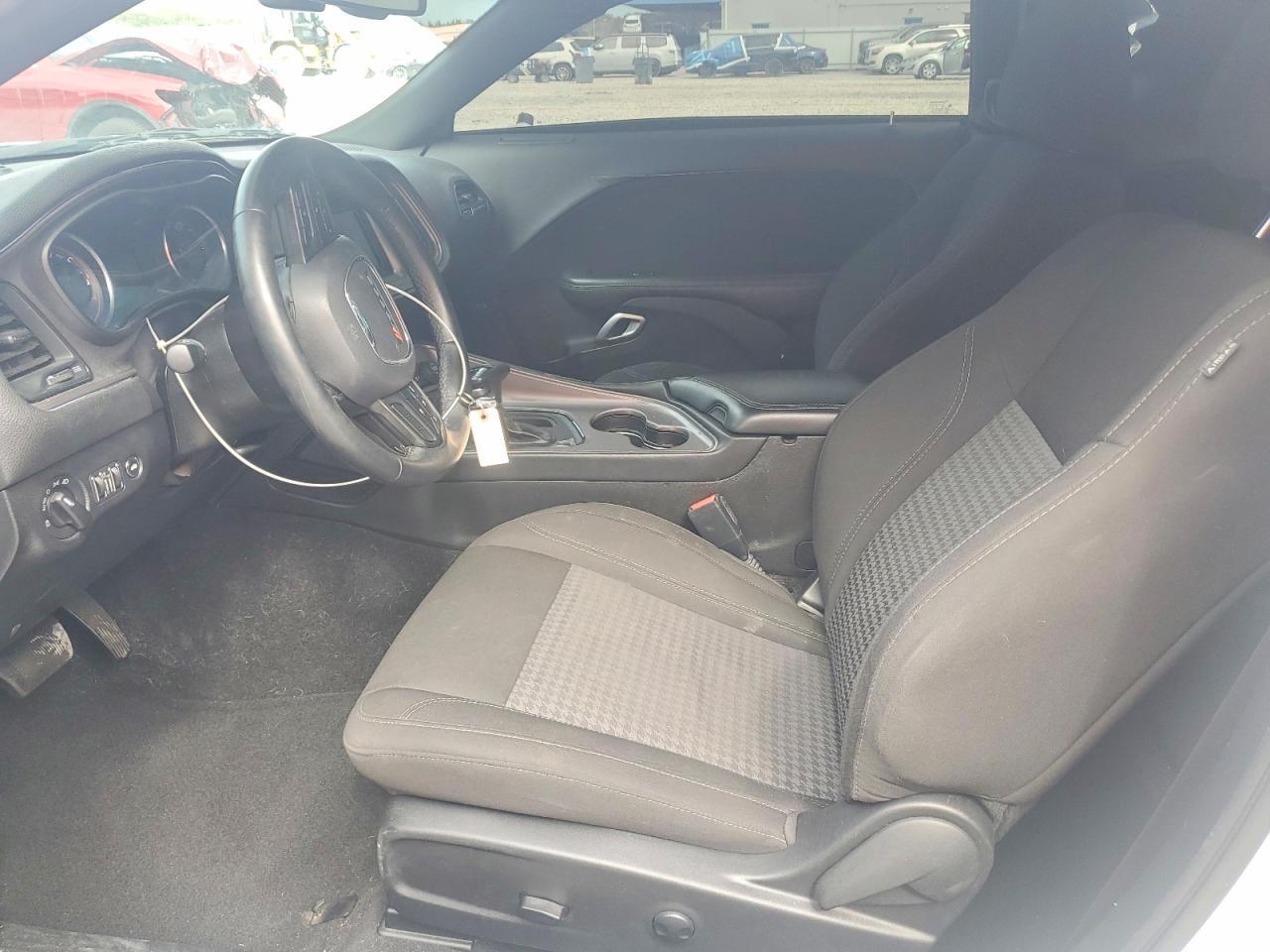 2023 Dodge Challenger Sxt - zdjęcie 7