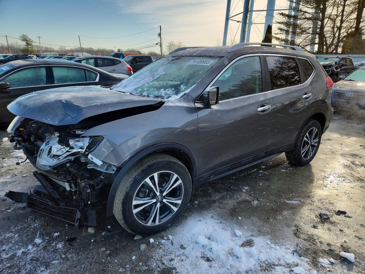 2019 Nissan Rogue Sv - zdjęcie główne