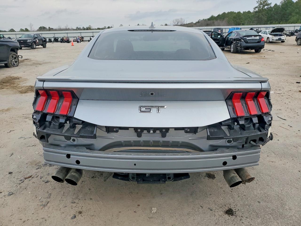 2024 Ford Mustang Gt - zdjęcie 6