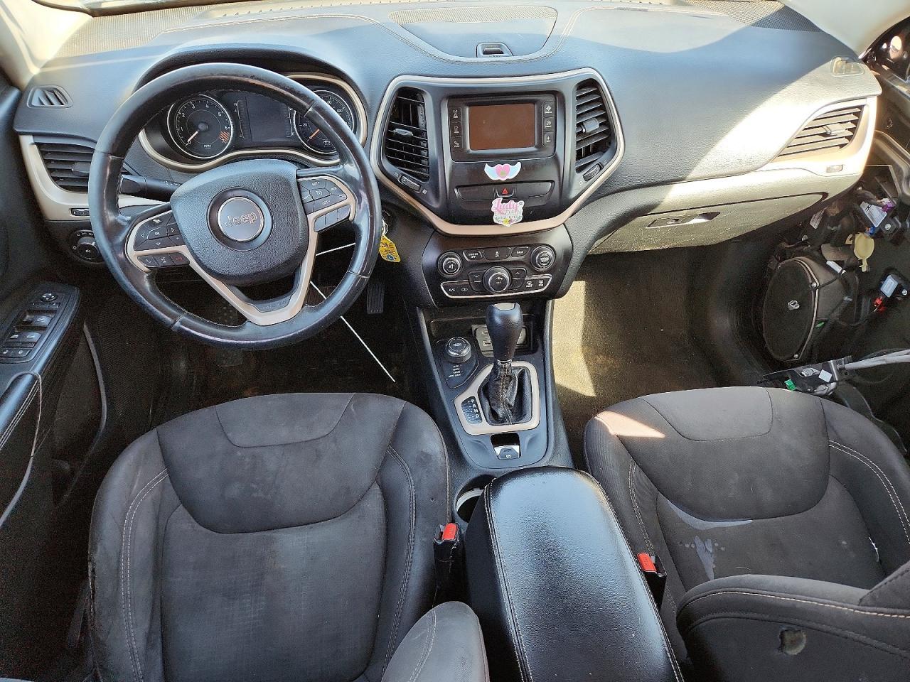 2015 Jeep Cherokee Latitude - zdjęcie 8