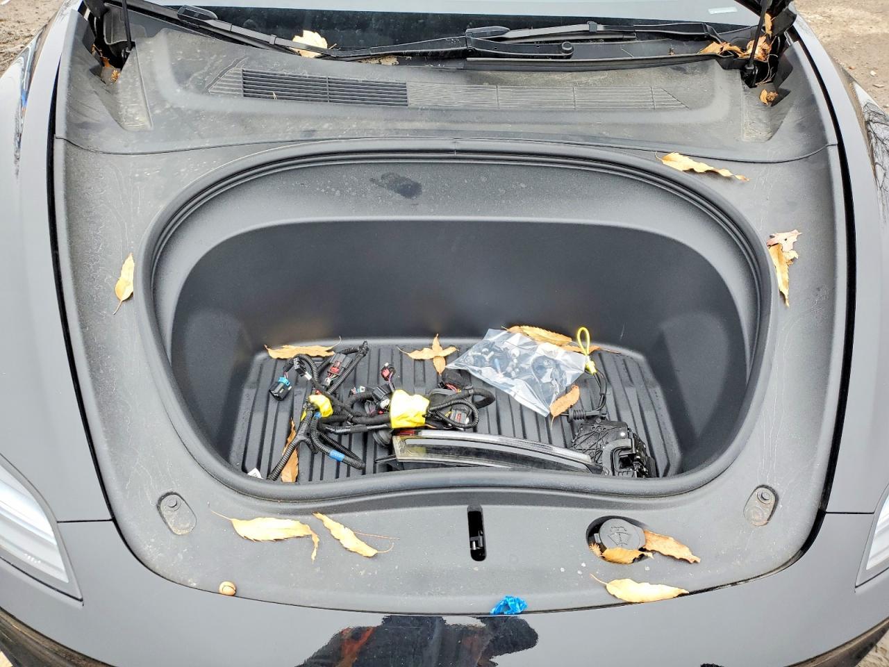 2025 Tesla Model 3 - zdjęcie 11