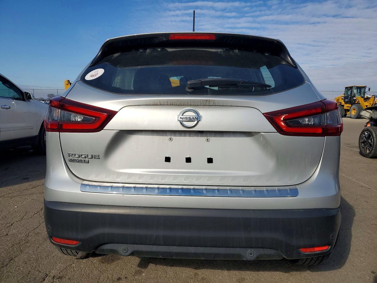 2020 Nissan Rogue Sport S - zdjęcie 6