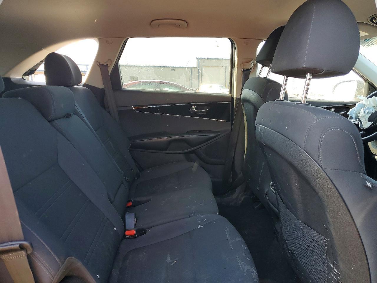 2019 Kia Sorento L - zdjęcie 11