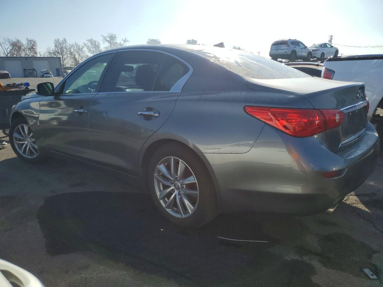 2016 Infiniti Q50 Base - zdjęcie 2
