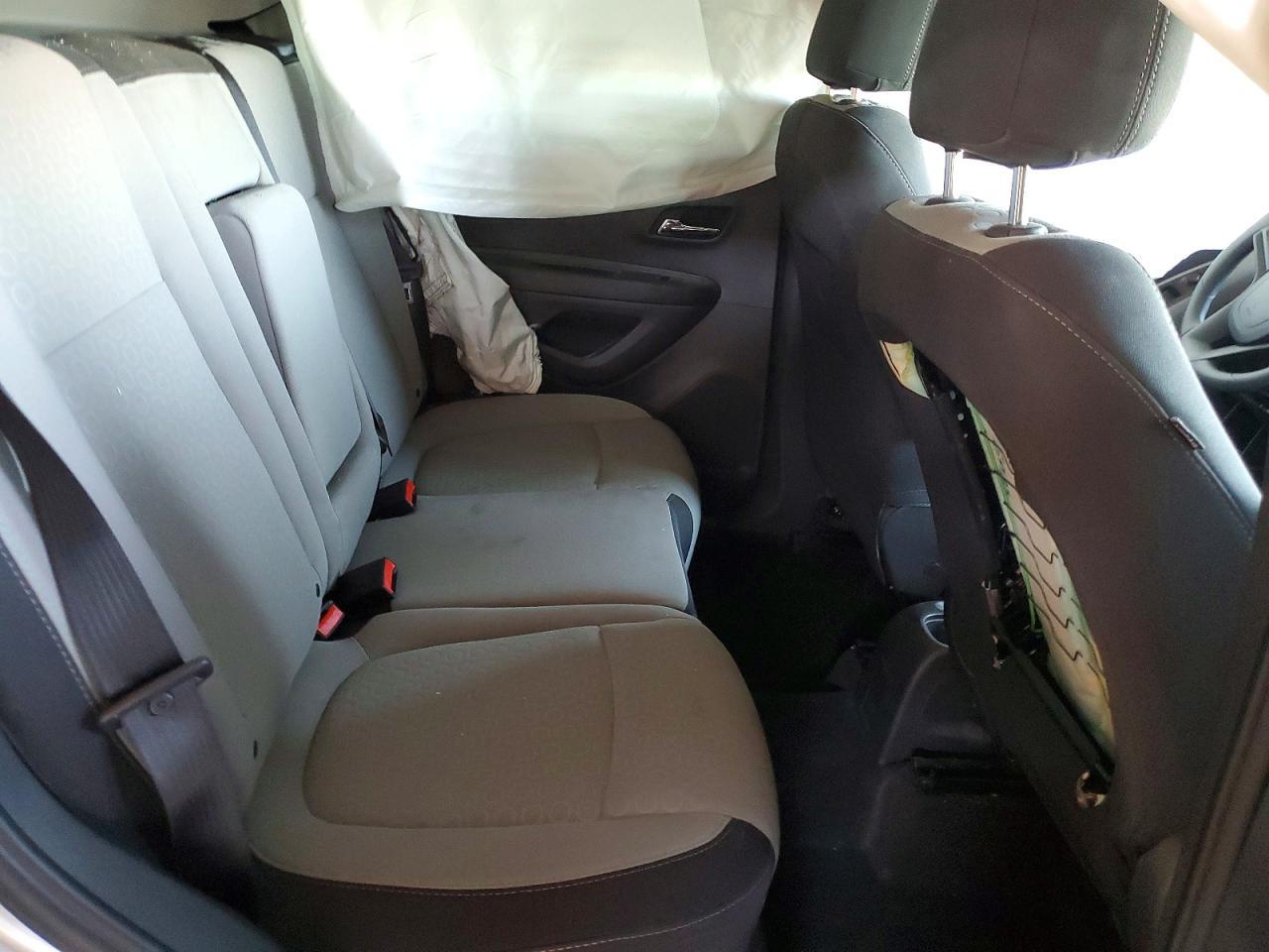 2016 Chevrolet Trax Ls - zdjęcie 10