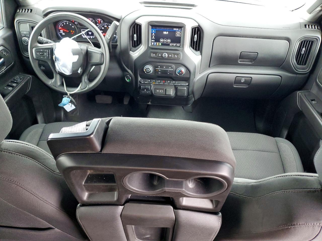 2024 Chevrolet Silverado C1500 Custom - zdjęcie 8