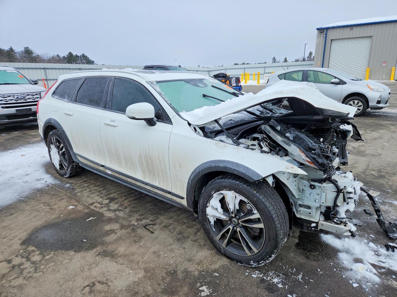2019 Volvo V90 Cross Country T5 Momentum - zdjęcie 4