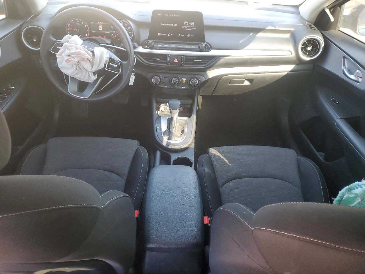 2024 Kia Forte Lx - zdjęcie 8