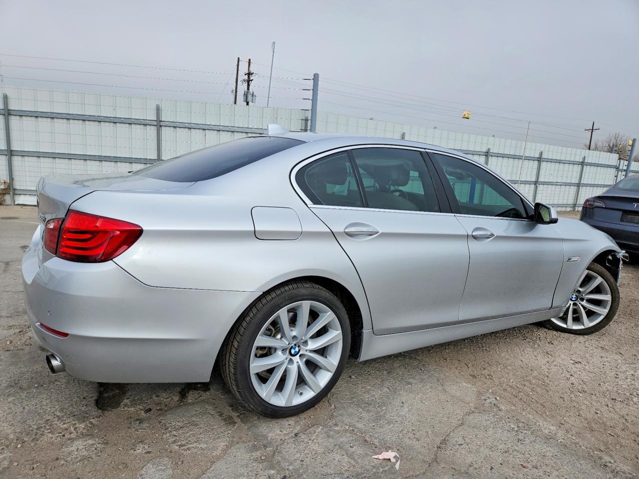 2013 BMW 535 Xi - zdjęcie 3