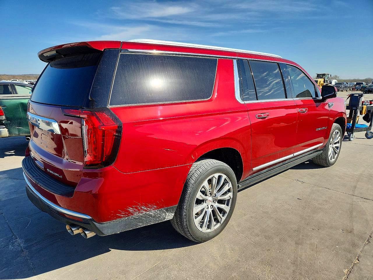 2021 GMC Yukon Xl Denali - zdjęcie 3