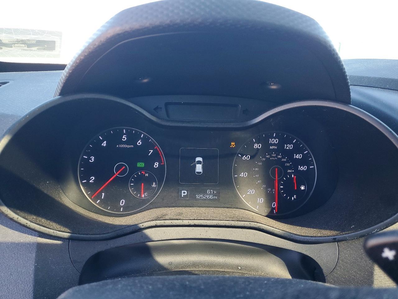 2016 Hyundai Veloster Turbo - zdjęcie 9