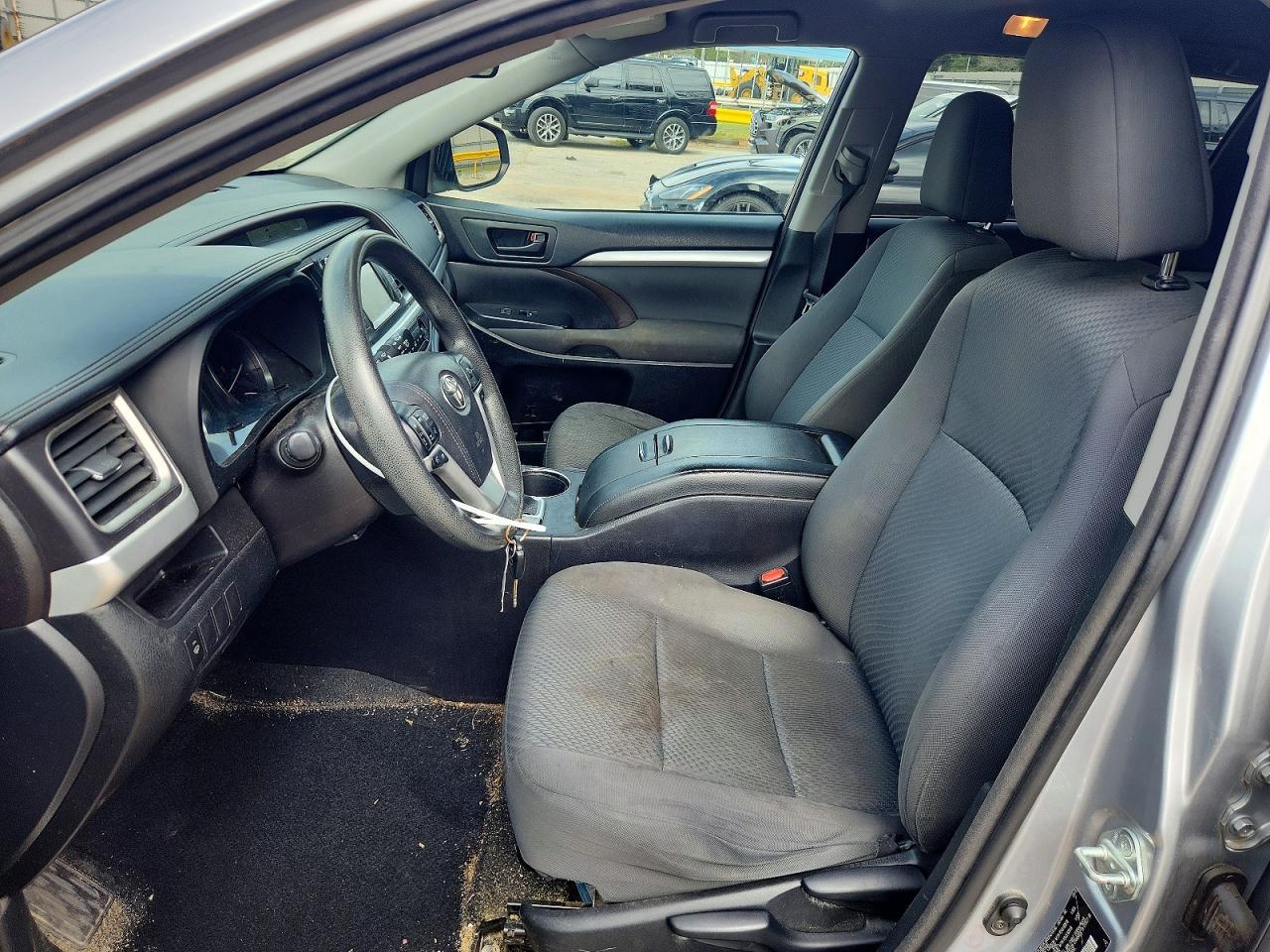 2015 Toyota Highlander Le - zdjęcie 7