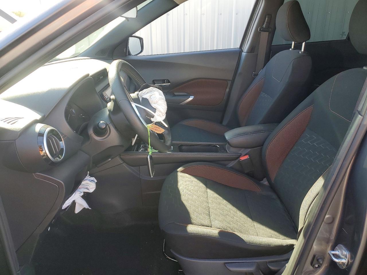 2024 Nissan Kicks Sr - zdjęcie 7