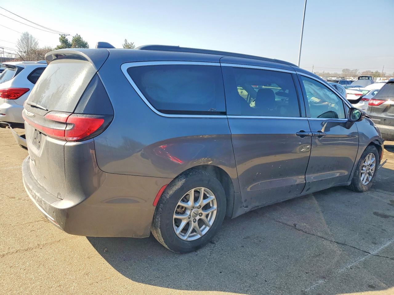 2022 Chrysler Pacifica Touring L - zdjęcie 3