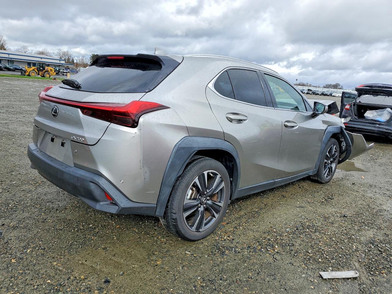 2021 Lexus Ux 200 - zdjęcie 3