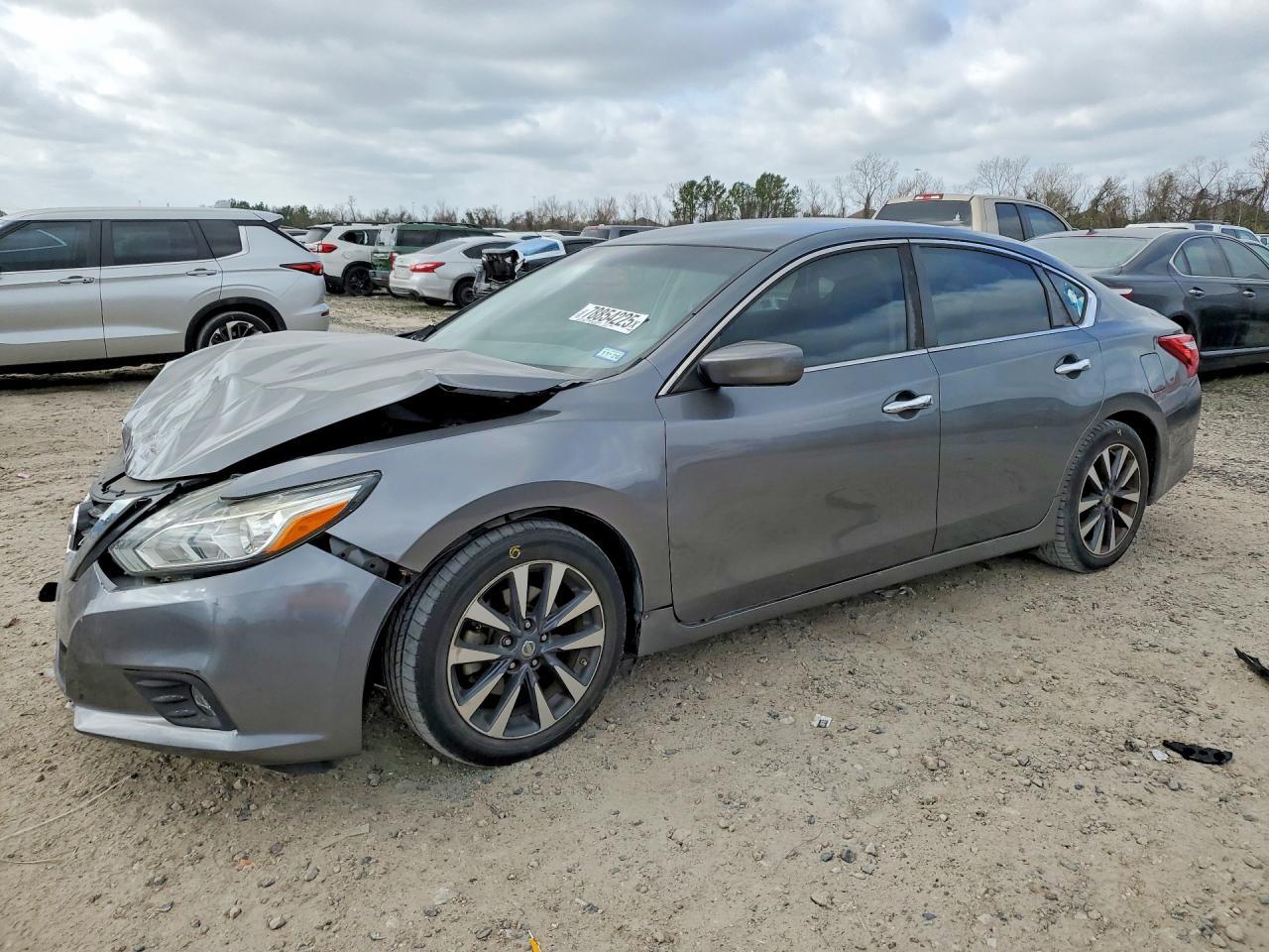 2017 Nissan Altima 2.5 Sv - zdjęcie główne