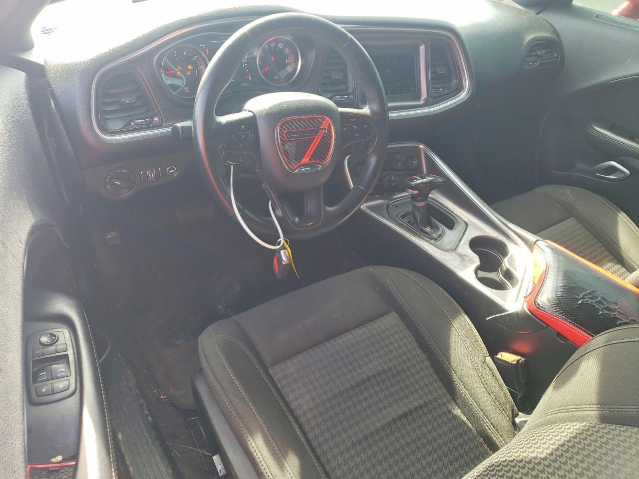 2018 Dodge Challenger Sxt - zdjęcie 8