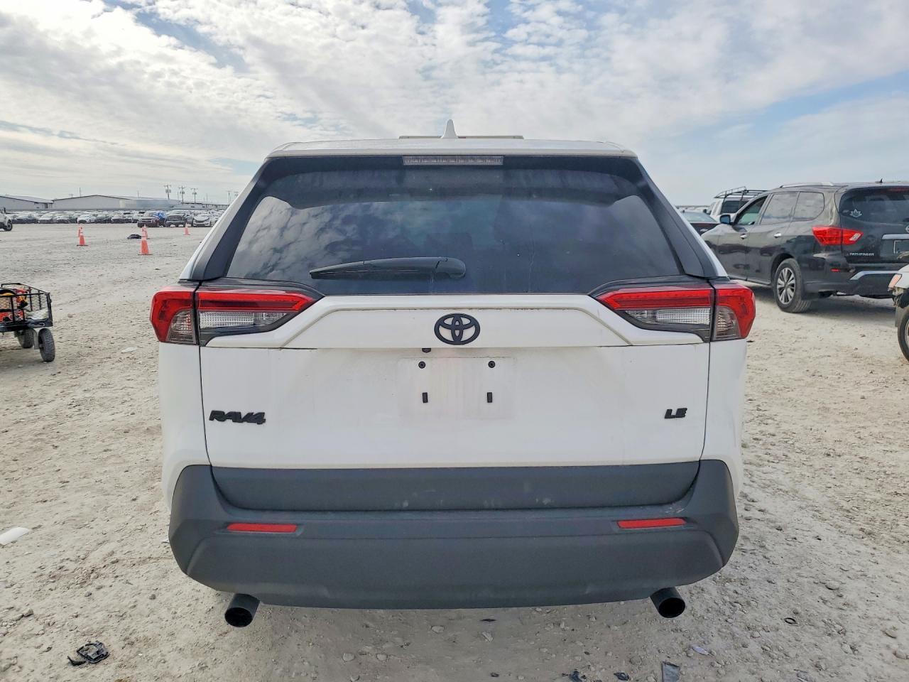 2025 Toyota Rav4 Le - zdjęcie 6