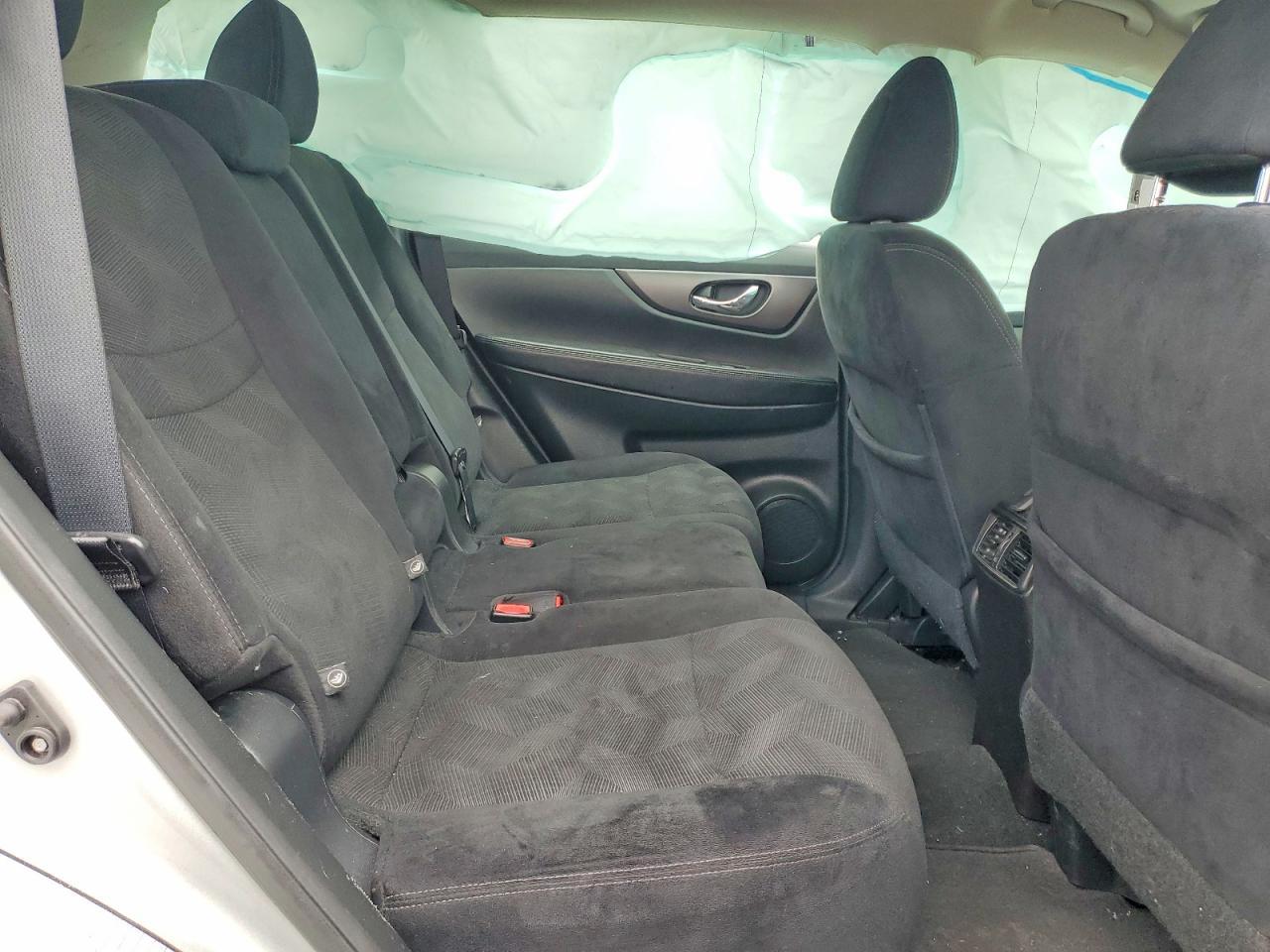 2016 Nissan Rogue S - zdjęcie 11