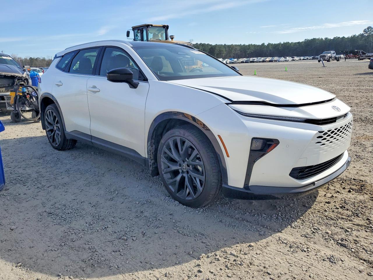 2025 Toyota Crown Signia Xle - zdjęcie 4