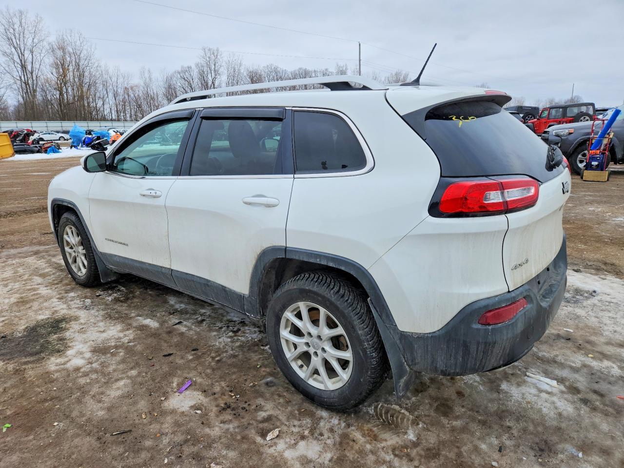 2015 Jeep Cherokee Latitude - zdjęcie 2