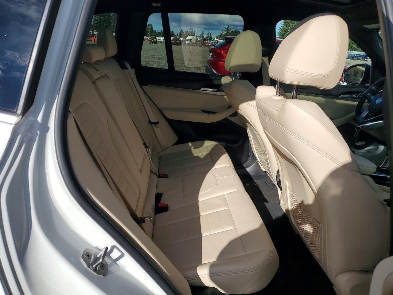 2021 BMW X3 xDrive30I - zdjęcie 11