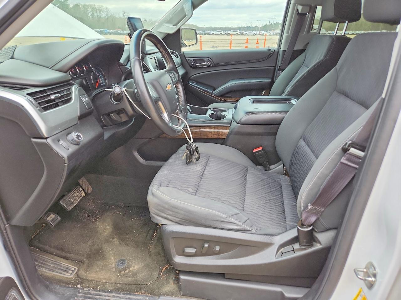 2015 Chevrolet Tahoe C1500 Ls - zdjęcie 7