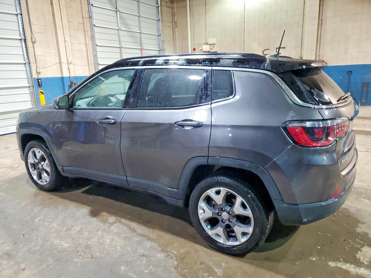 2020 Jeep Compass Limited - zdjęcie 2