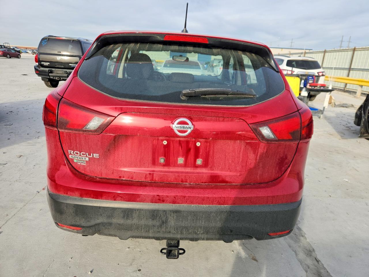 2018 Nissan Rogue Sport S - zdjęcie 6