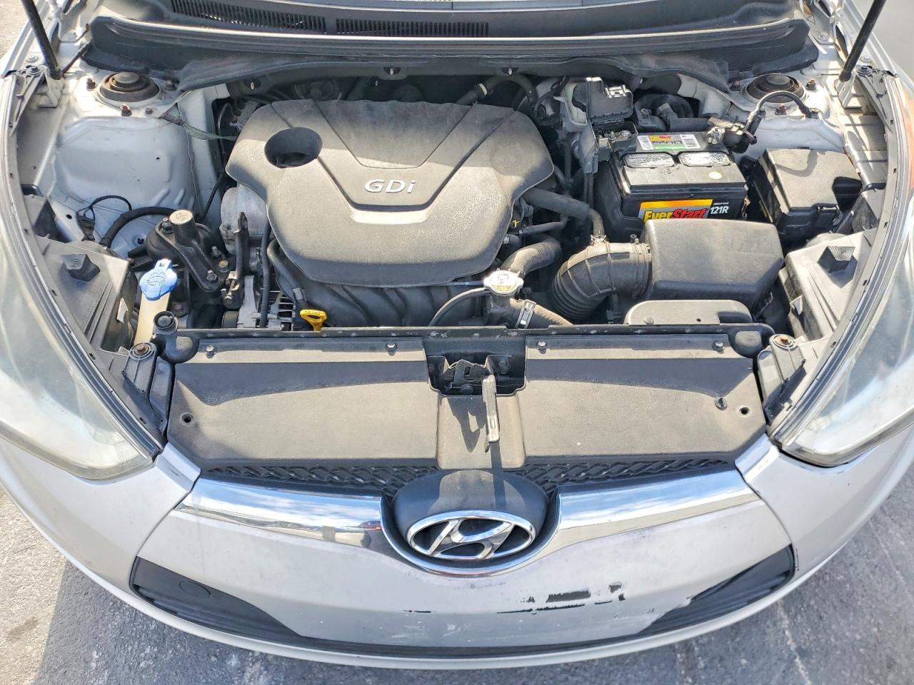 2016 Hyundai Veloster Base - zdjęcie 11