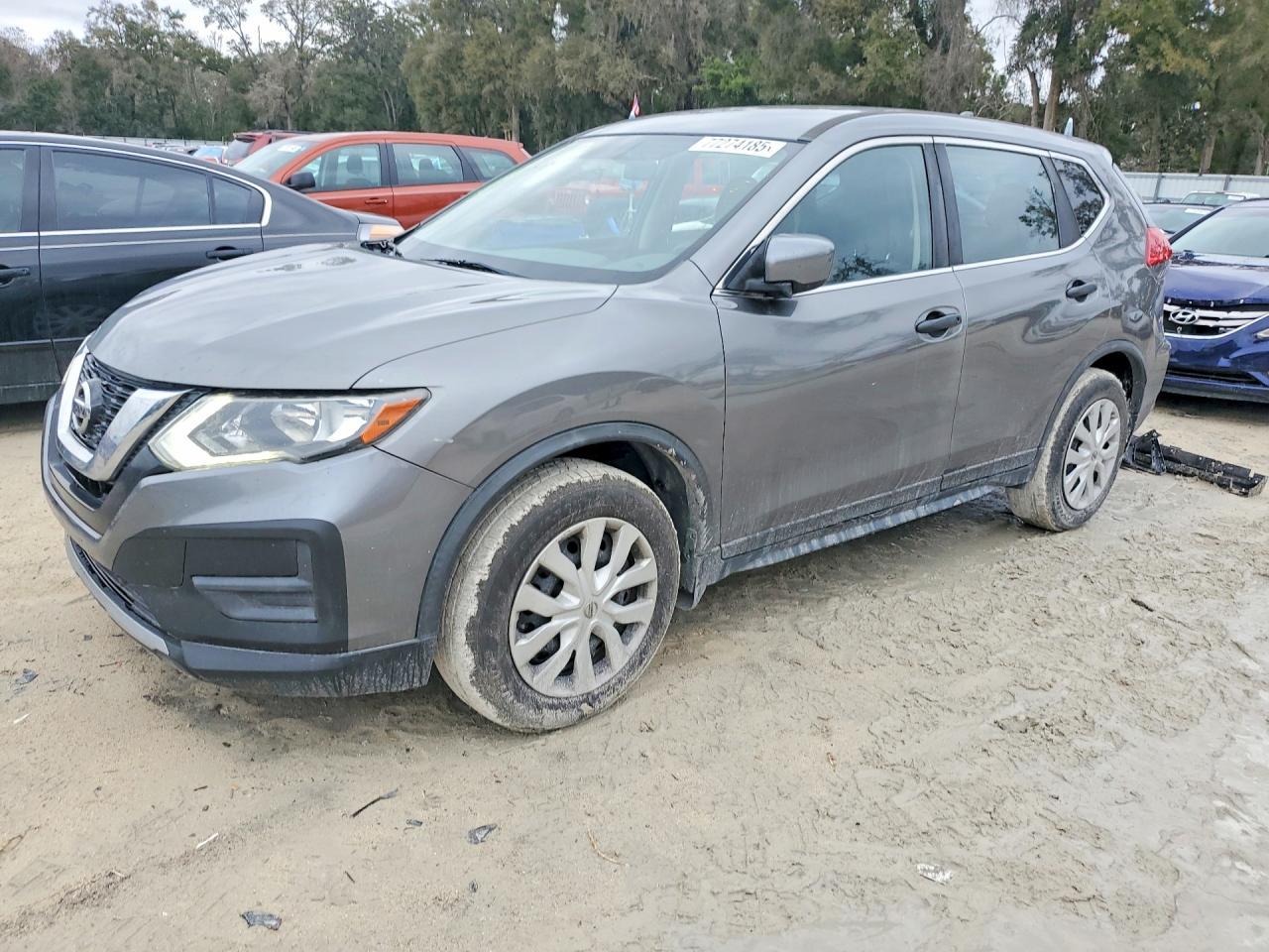 2017 Nissan Rogue S - zdjęcie główne
