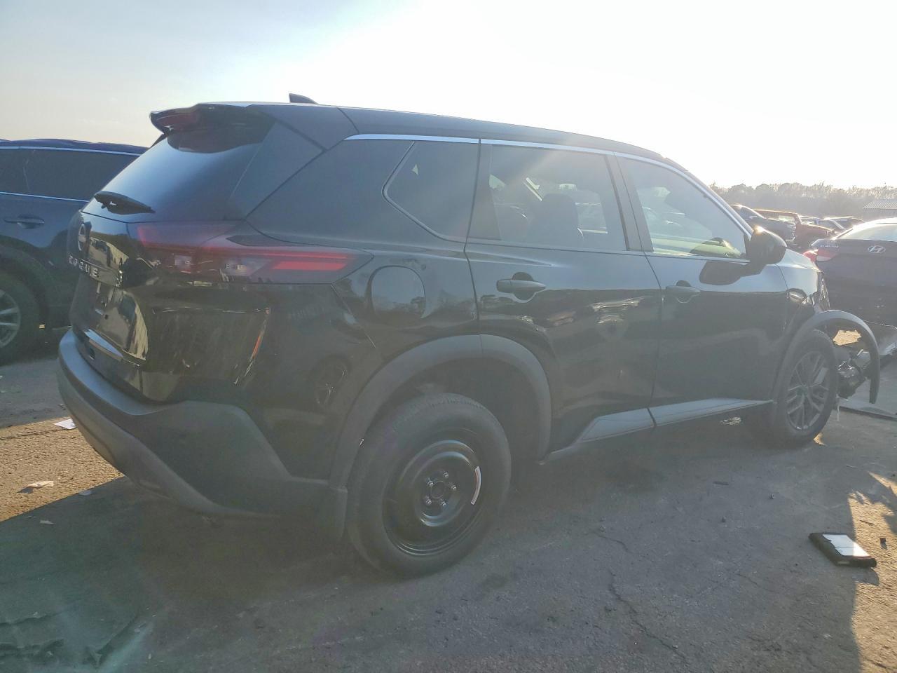 2023 Nissan Rogue S - zdjęcie 3