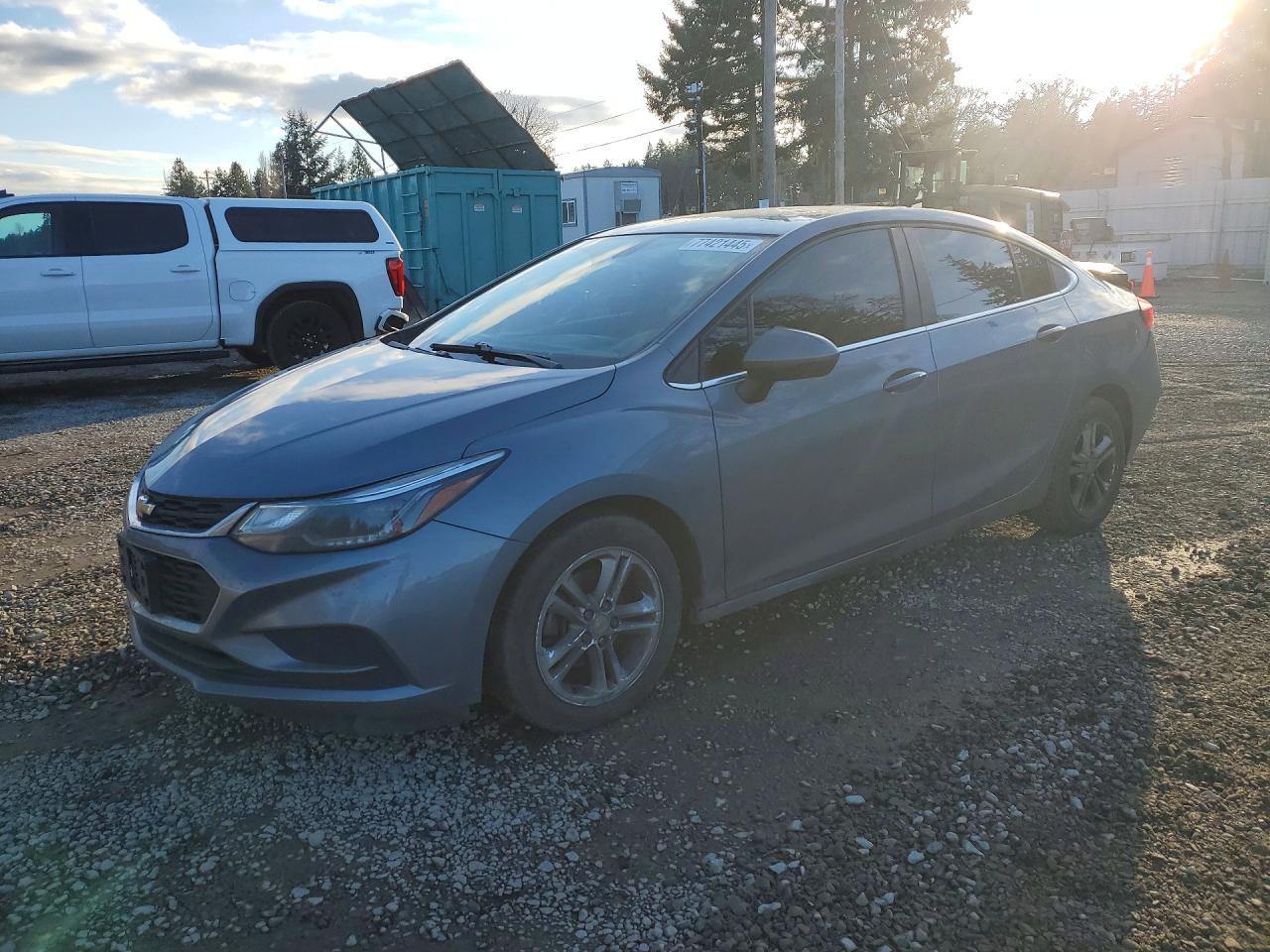 2018 Chevrolet Cruze Lt - zdjęcie główne