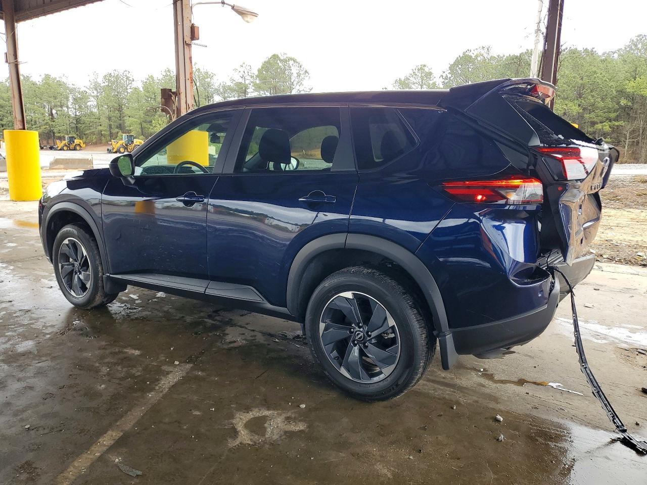 2025 Nissan Rogue Sv - zdjęcie 2