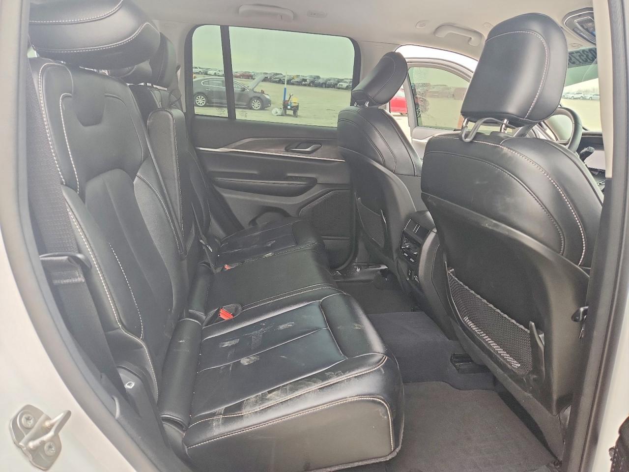 2023 Jeep Grand Cherokee Limited - zdjęcie 11