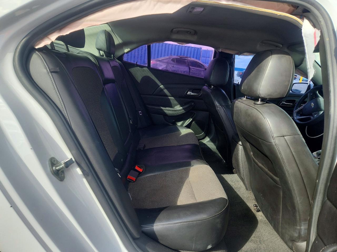 2015 Chevrolet Malibu 1Lt - zdjęcie 10