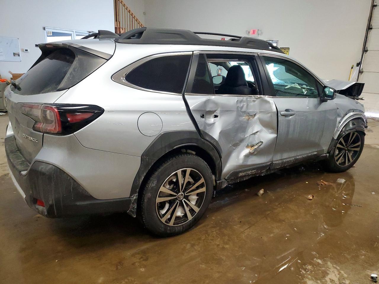 2024 Subaru Outback Limited - zdjęcie 3