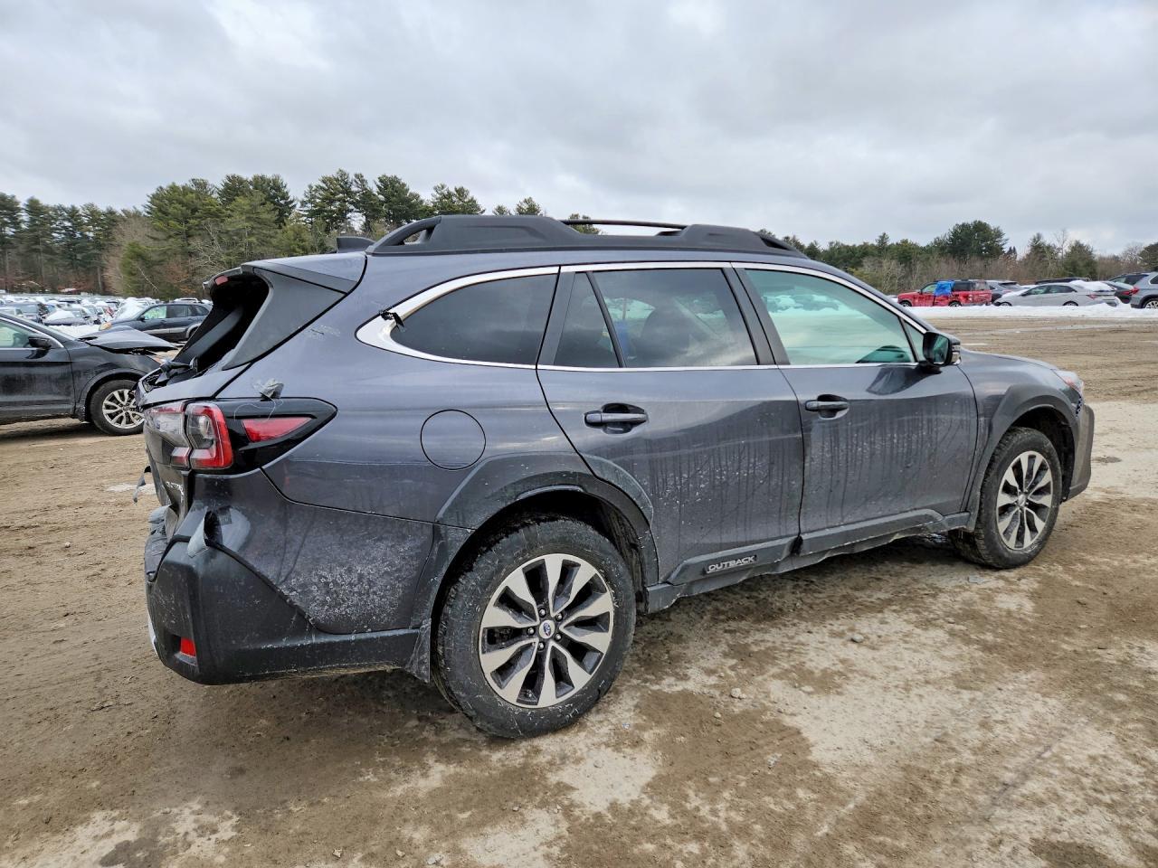 2024 Subaru Outback Limited Xt - zdjęcie 3