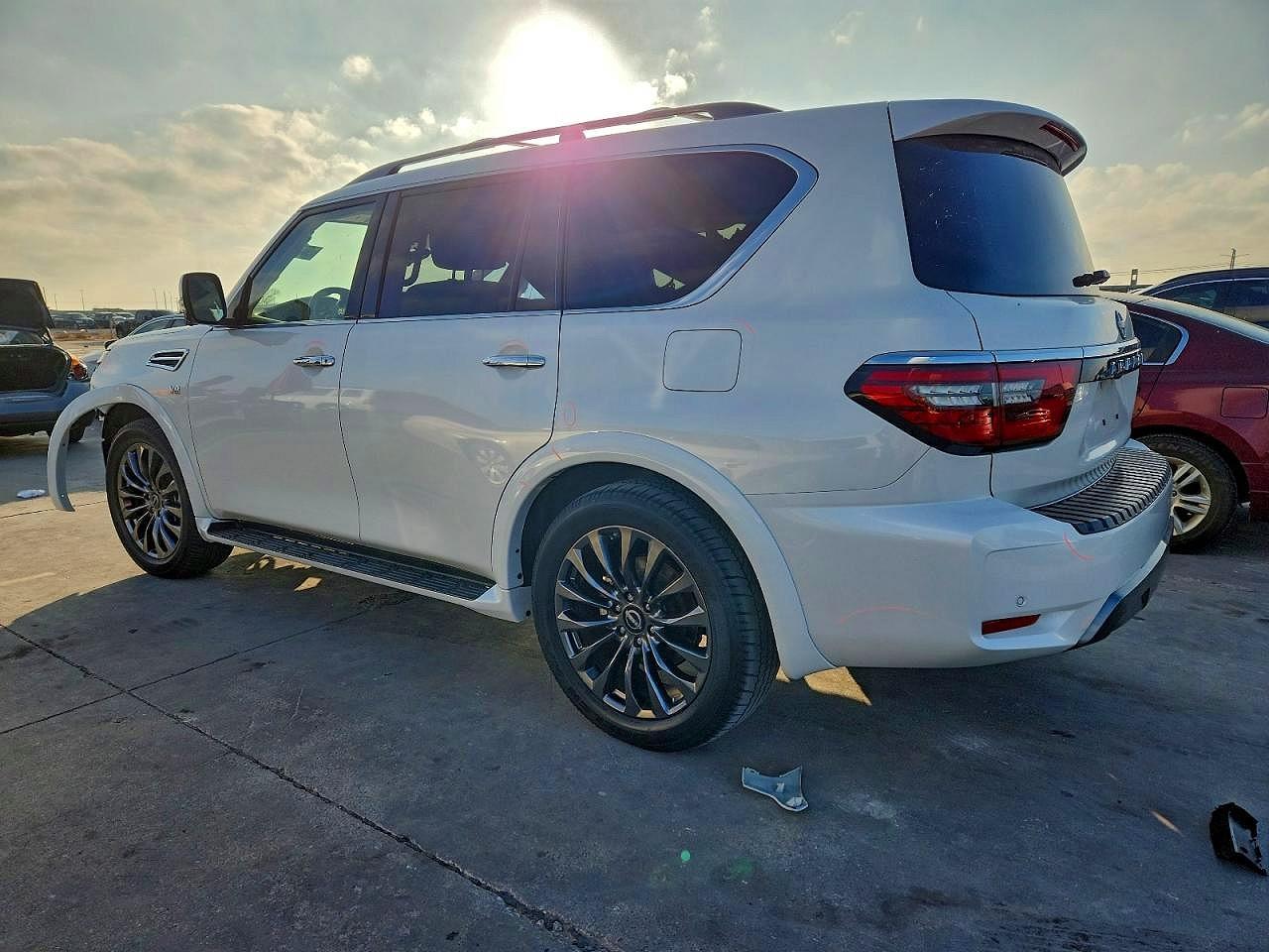 2021 Nissan Armada Platinum - zdjęcie 2