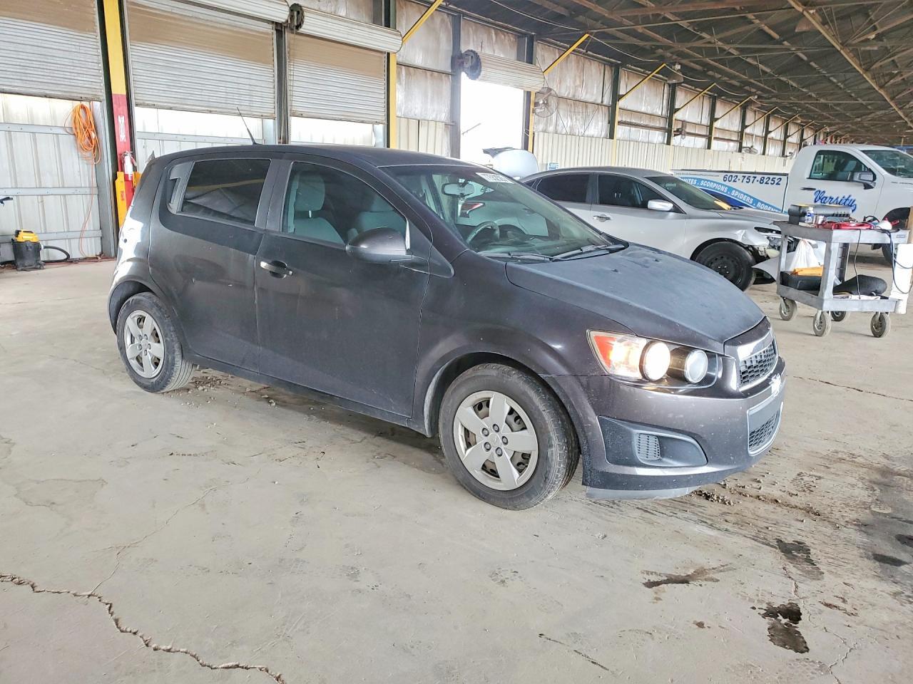 2014 Chevrolet Sonic Ls - zdjęcie 4