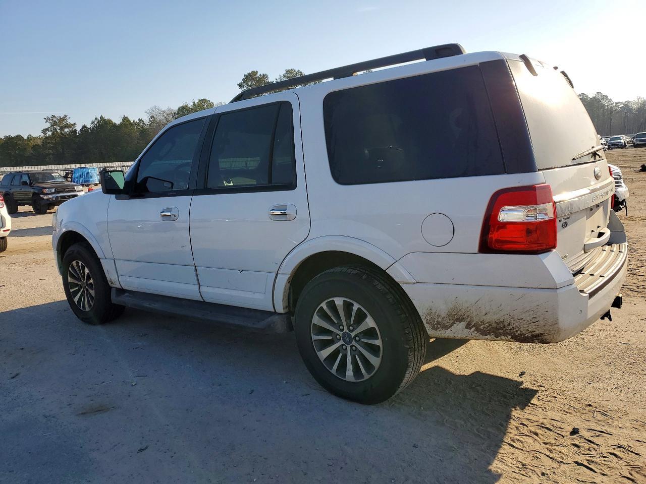 2015 Ford Expedition Xlt - zdjęcie 2