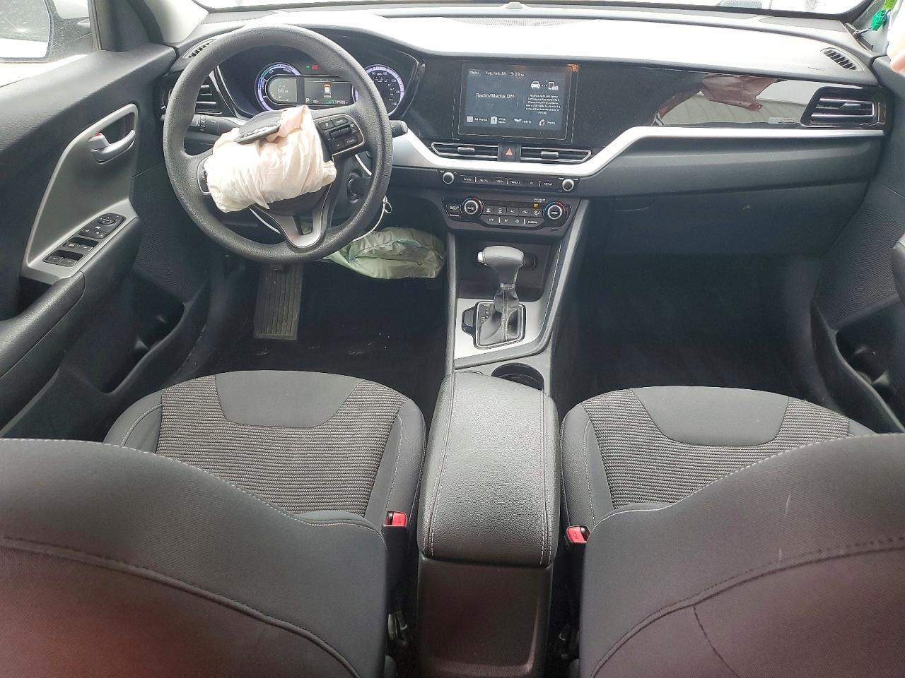 2020 Kia Niro Lx - zdjęcie 8