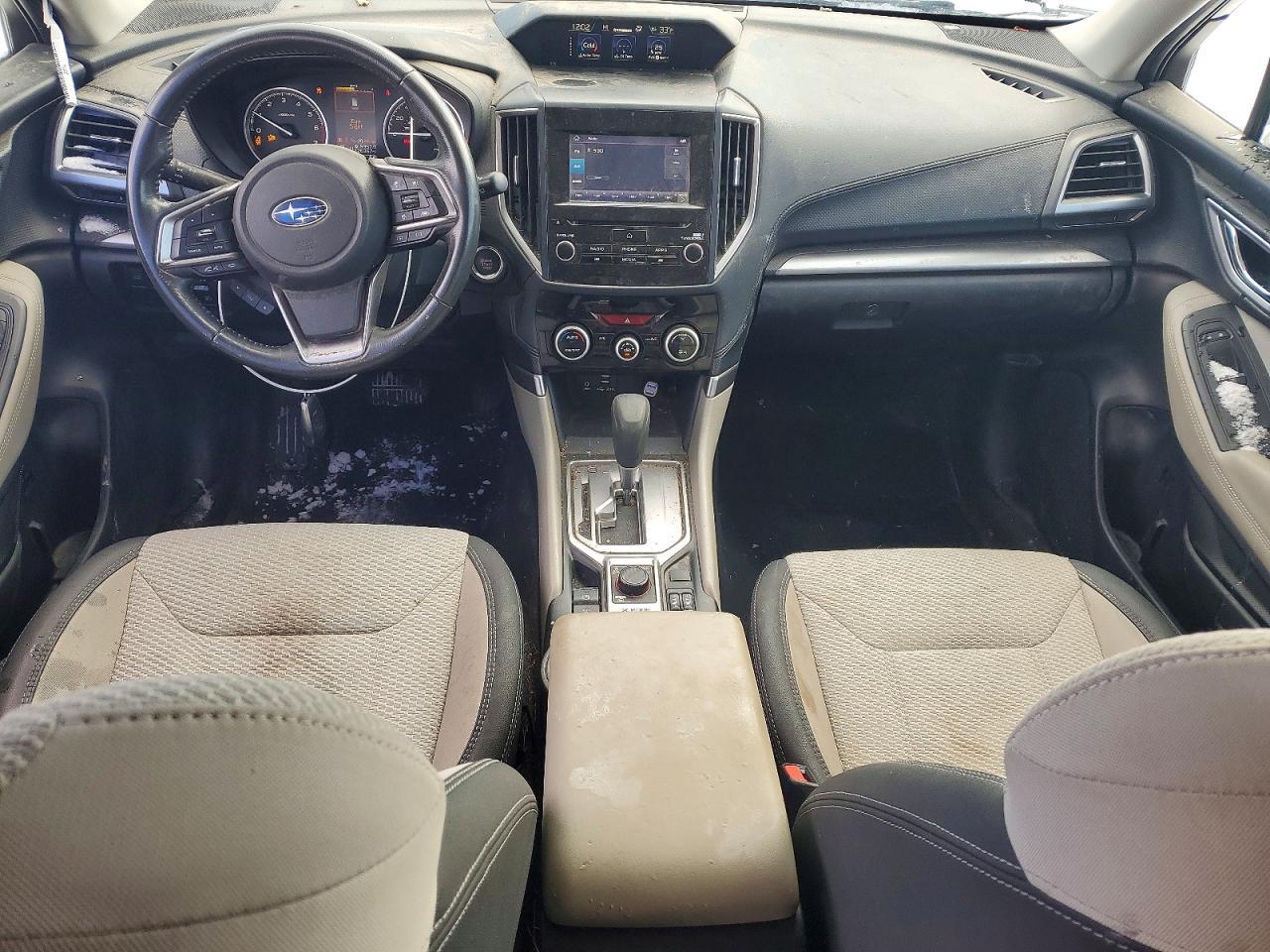 2019 Subaru Forester Premium - zdjęcie 8