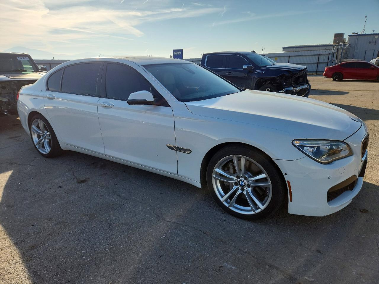 2015 BMW 750 Li - zdjęcie 4